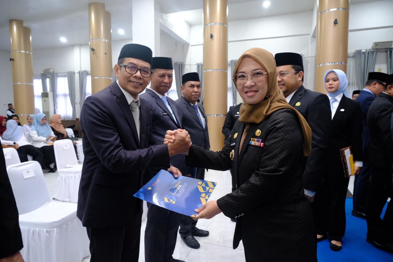 Drs. Rostam Razak Kembali Jabat Kepala BKPSDM Kabupaten Gowa