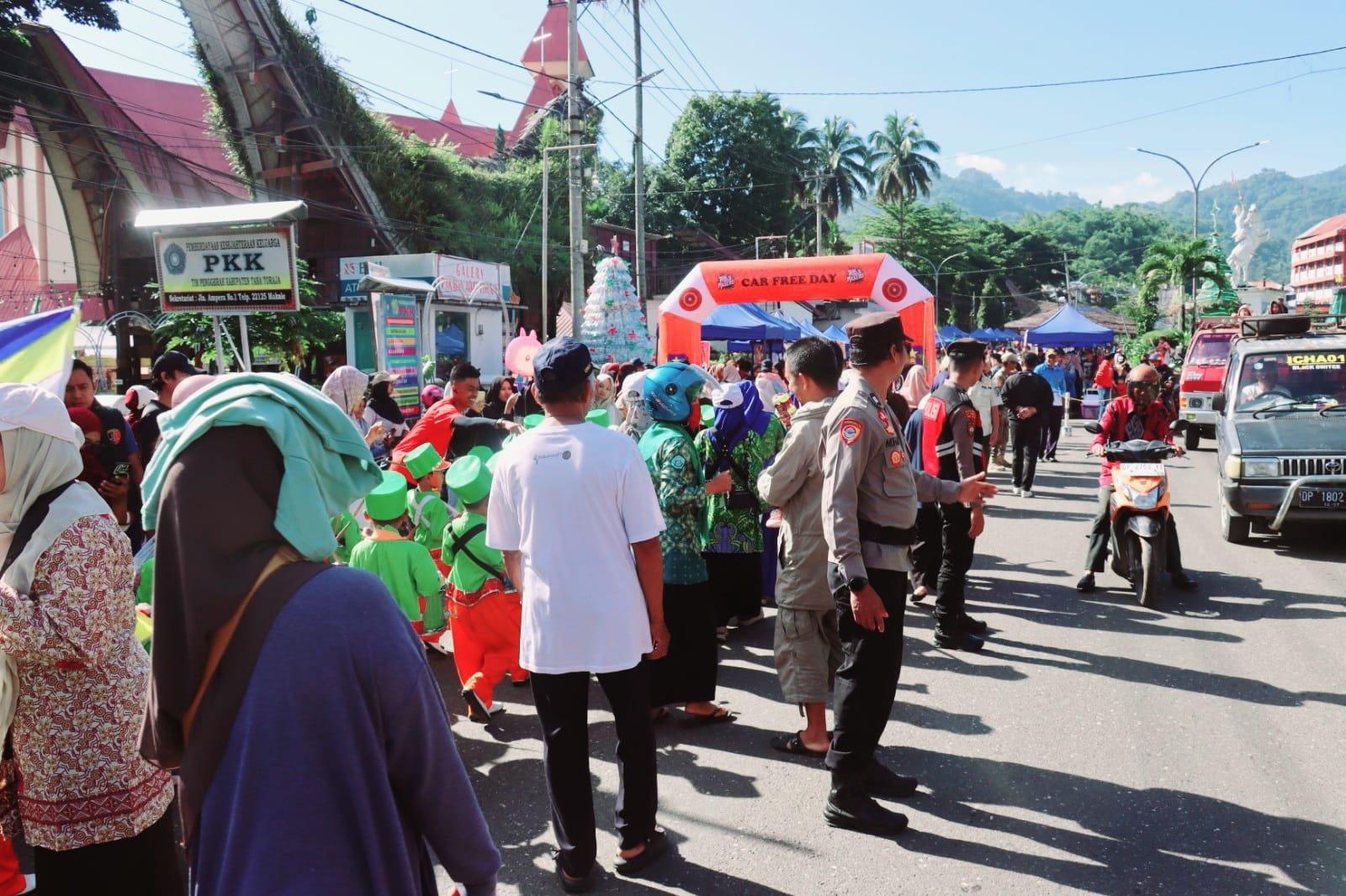 Polres Tana Toraja Pastikan Car Free Day dan Pawai Ta’aruf Milad Muhammadiyah ke-113 Berlangsung Aman dan Lancar