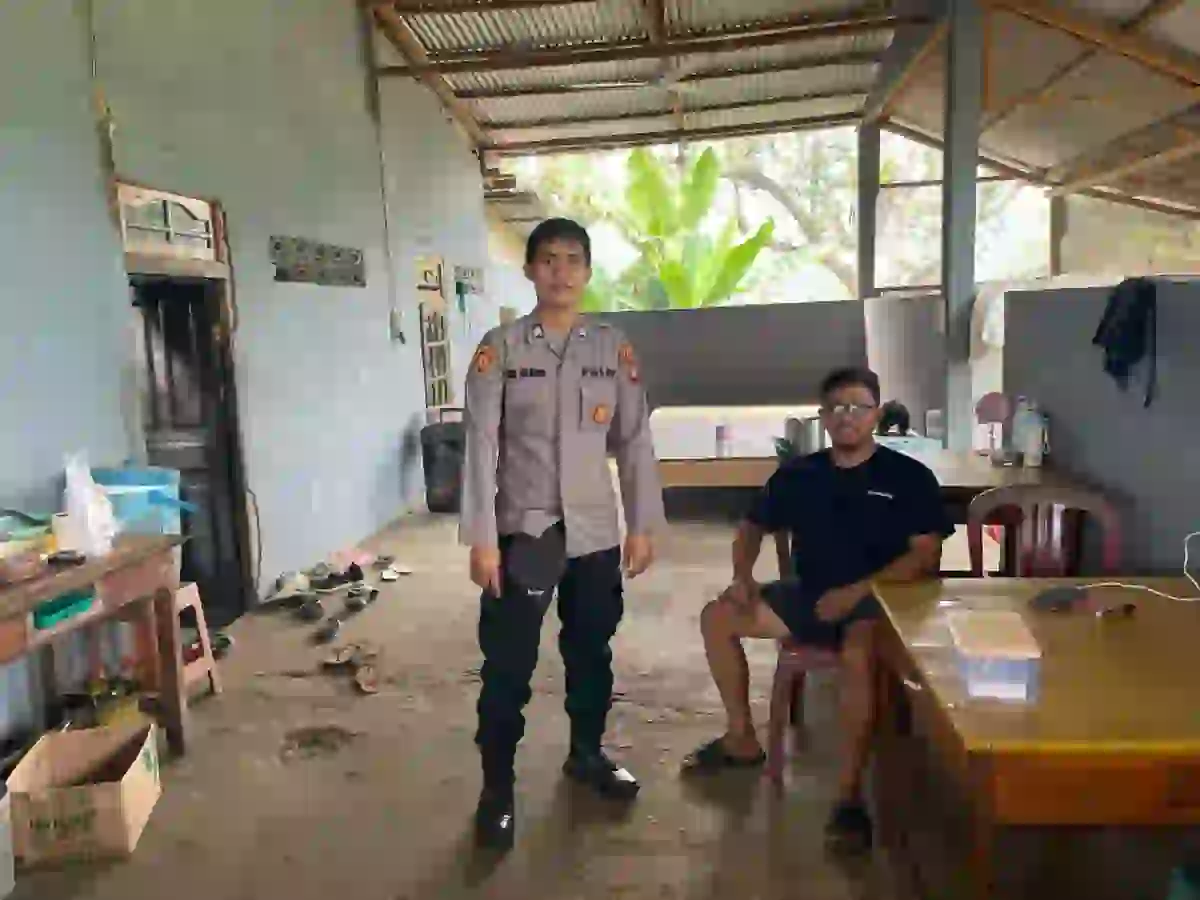 Warga Disapa, Keamanan Dijaga: Polisi Sengah Temila Gencarkan Patroli Humanis.