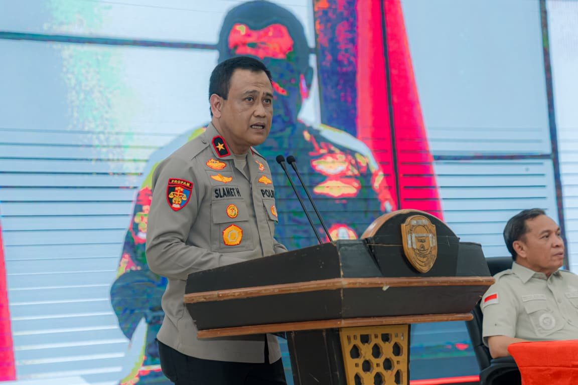 Kapolda Maluku Utara Inisiasi Deklarasi Perdamaian Enam Desa di Kecamatan Patani Barat.